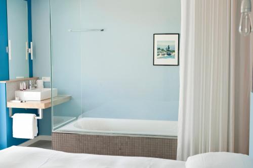 Deluxe Room with balcony