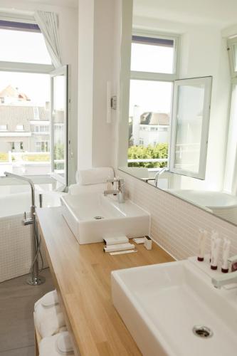 Vesper Terrace Suite