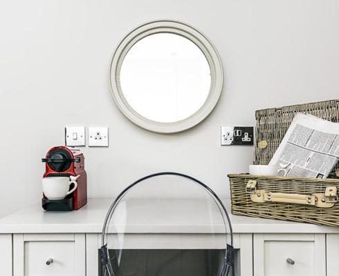 King Room - Woodpecker's Roost