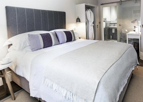 Deluxe King Room - Pigeon's Loft