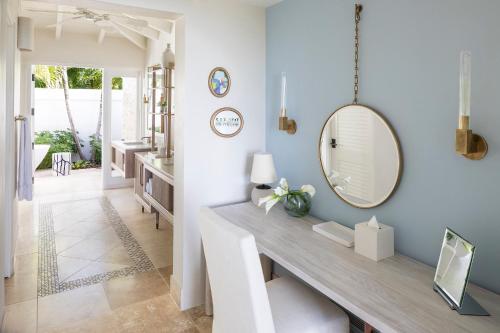  Ocean Cottage with Pool