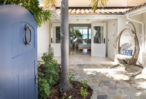  Ocean Cottage with Pool