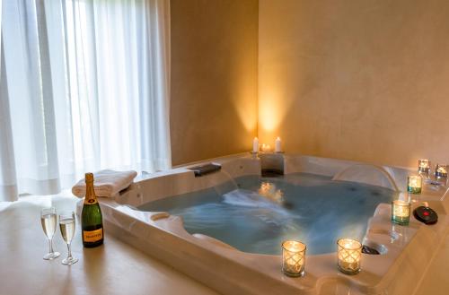 Suite with Spa Bath