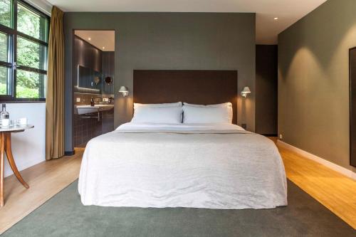 Suite - River View