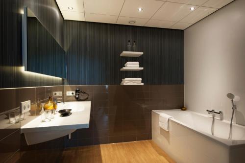 Suite - River View