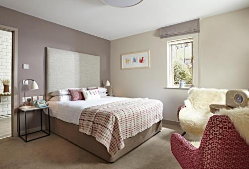 Medium Room