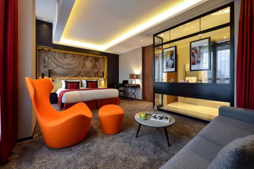 Deluxe King Room