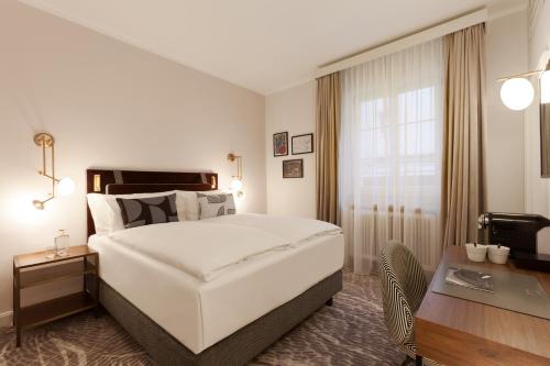 Classic Double Room