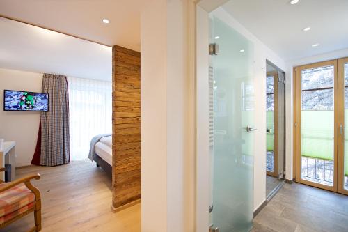 Panorama Double Room with Balcony and Matterhorn View