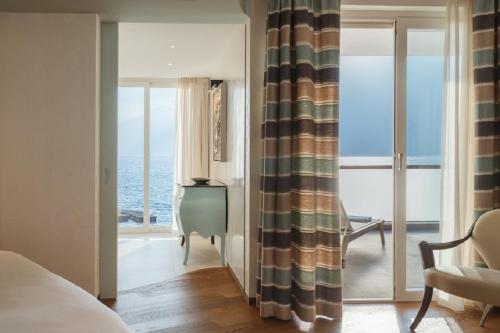 Superior Suite with Lake View