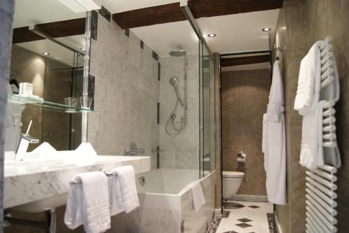 Prestige Suite