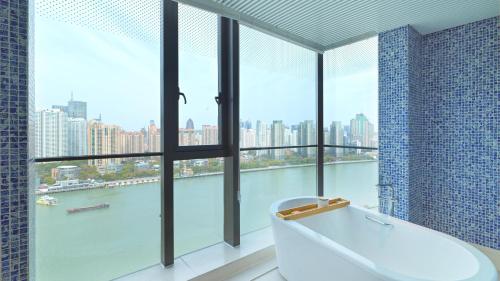1 King Bed Premium River View
