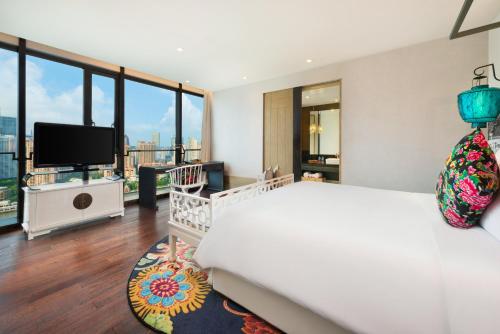1 King Bed 1 Bedroom Suite High Floor