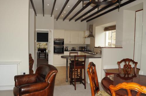 Luxury One-Bedroom Apartment