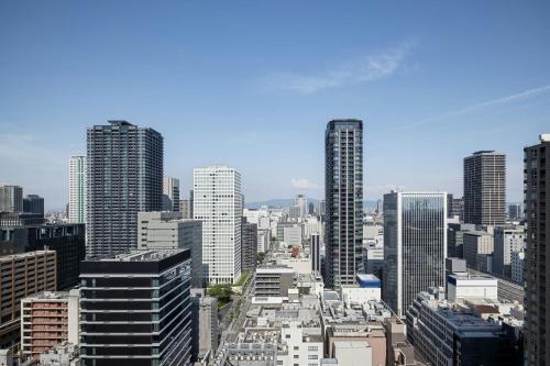 Large Astor King Room with City View