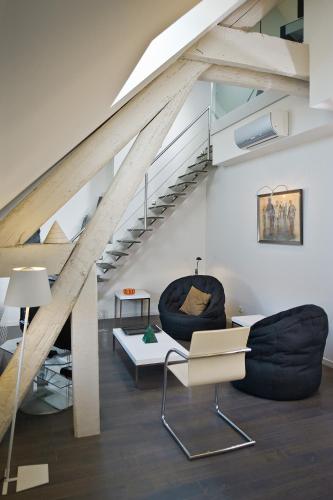 Duplex Apartment (3 Adults) only accessible by stairs