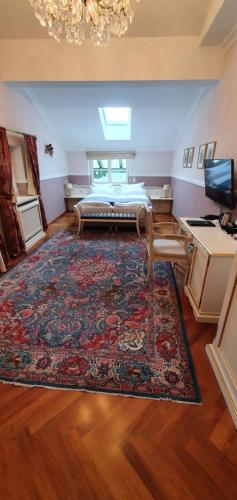 Junior Suite with Lake View
