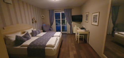 Suite with Lake View
