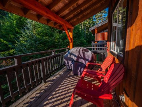 Two-Bedroom Cottage-Port Side