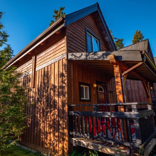 Two-Bedroom Cottage-Port Side