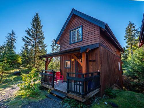 Two-Bedroom Cottage-Port Side