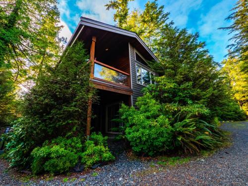 Two-Bedroom Cottage-Upper Canopy