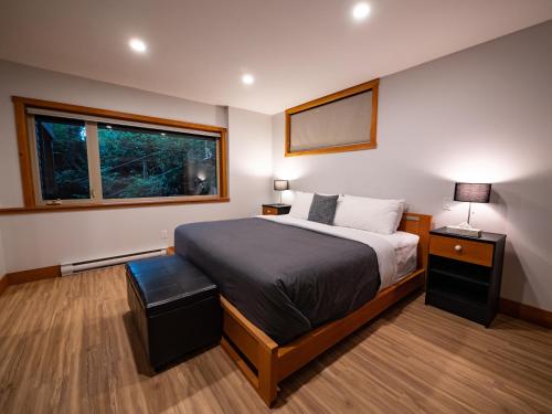 Deluxe Studio Suite (No Kids or Pets)