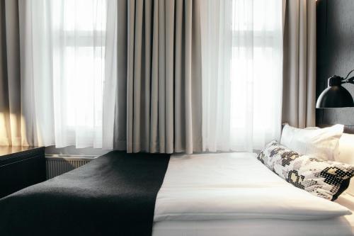 Small Single Room