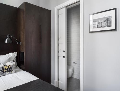 Small Single Room