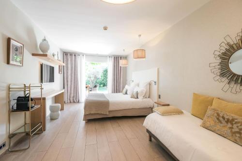 Deluxe Triple Room with Garden View - Ground Floor