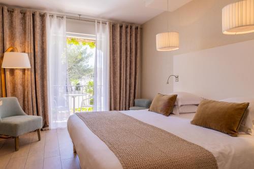 Deluxe Double or Twin Room with Garden View