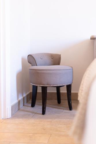 Classic Small Standard Room with Street View