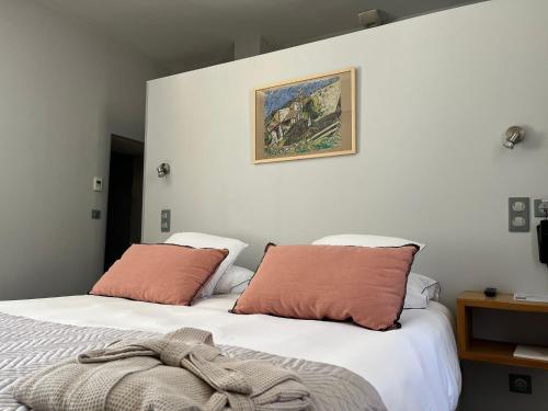 Deluxe Family Suite with Poolside terrace