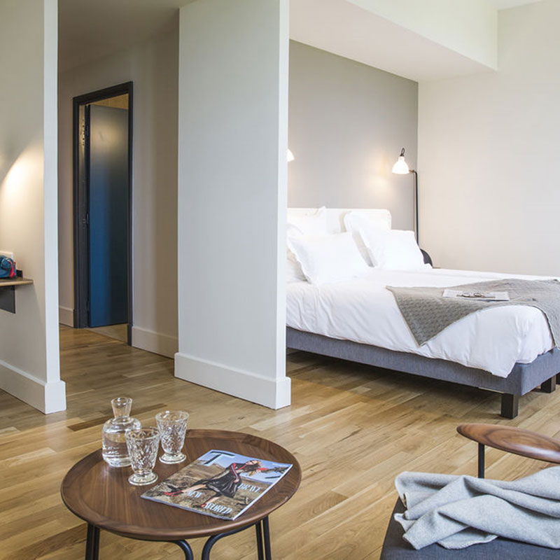 Signature Suite