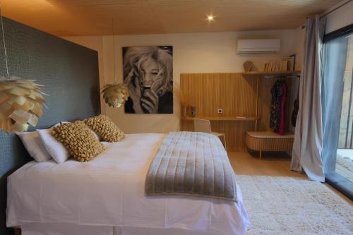 King Room with Spa Bath