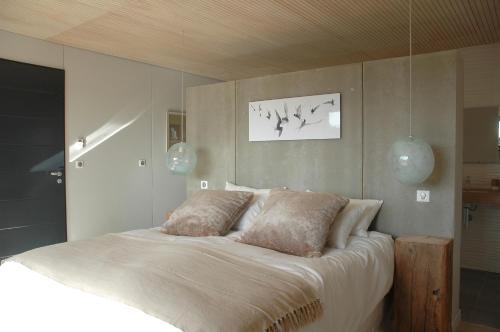 King Room with Spa Bath