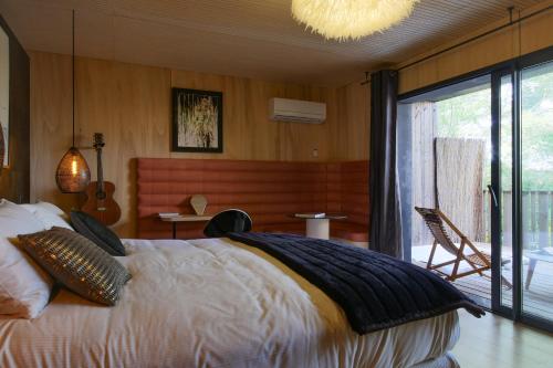King Room with Spa Bath