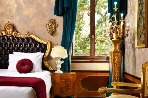 Luxury King Room