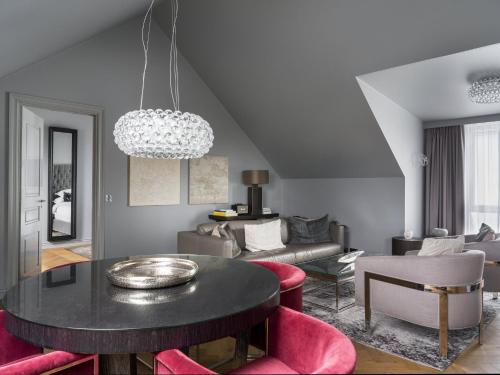 King Suite