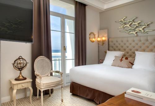 Deluxe Suite with Sea View
