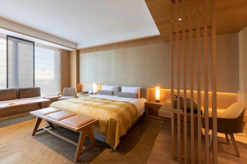 [Heritage] Double Junior Suite with View Bath - Club Lounge Access