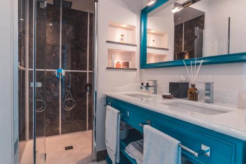Deluxe Double or Twin Room with Sea View