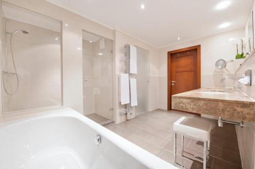 Junior Suite With Mountain View