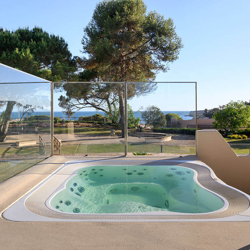 Three-Bedroom Apartment (6 adults + 2 children)