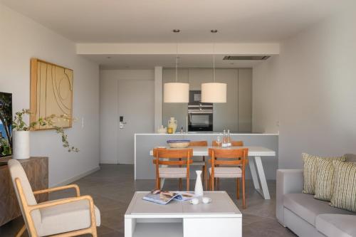 Two-Bedroom Apartment (4 Adults)