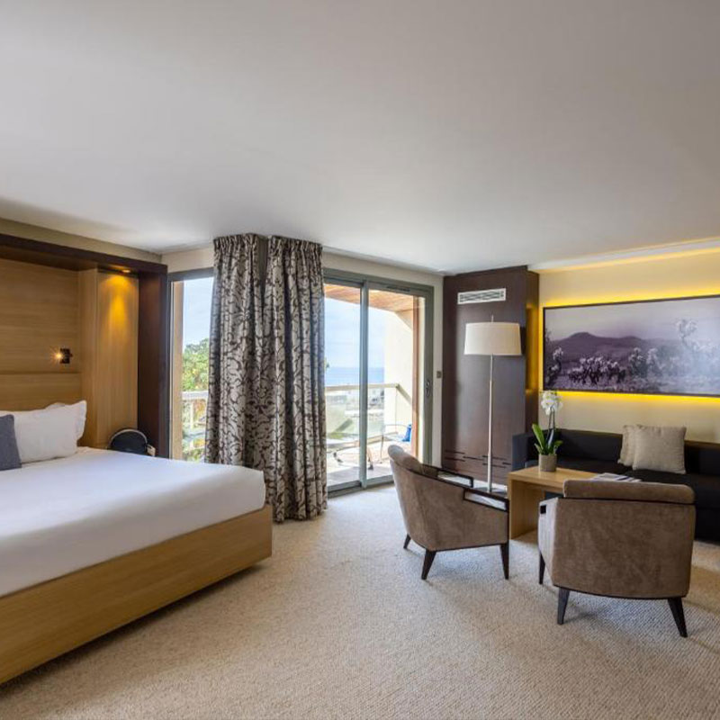 Junior Suite with Partial Sea View