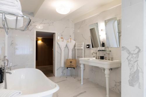 Suite Demeure - Garden View