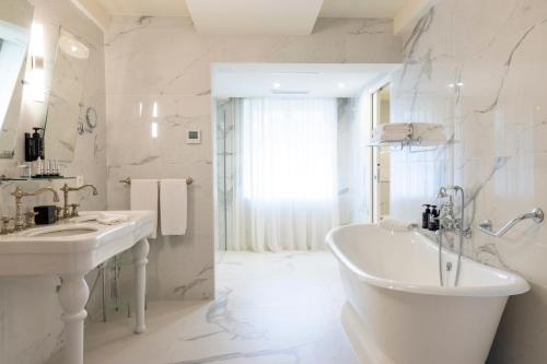Suite Demeure - Garden View
