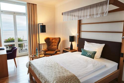 Deluxe Single Room with Lake View