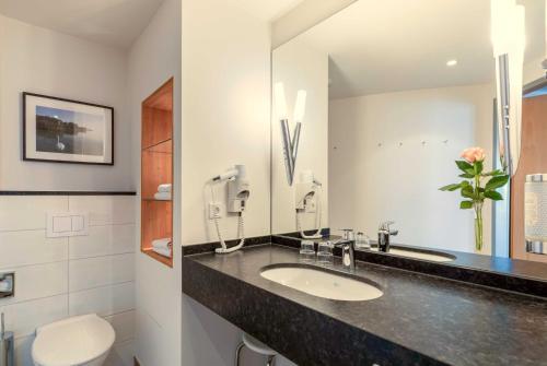 Double Room with Lake View